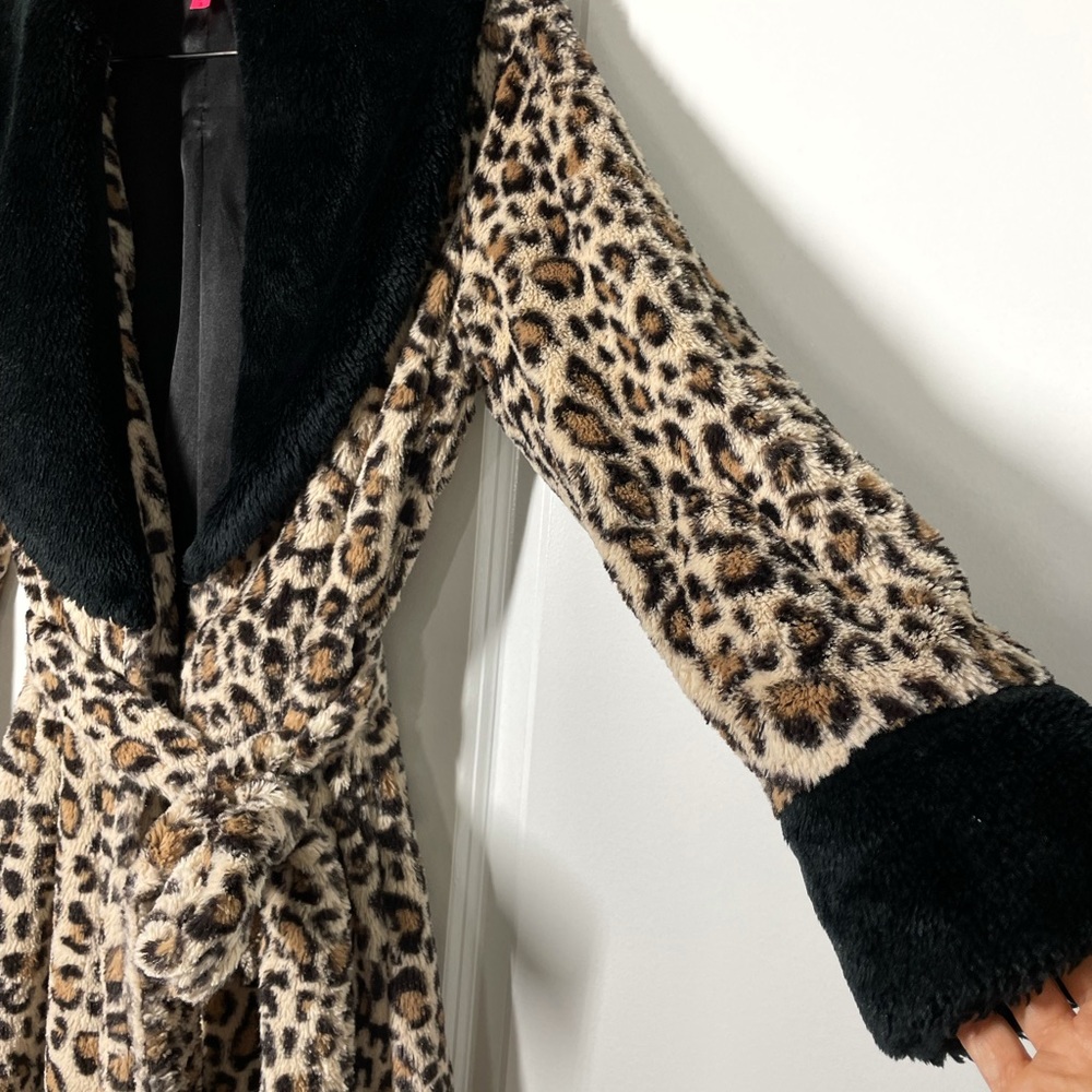 Betsey Johnson Vintage 2k Leopard Teddy Coat Robe size S - Picture 9 of 12